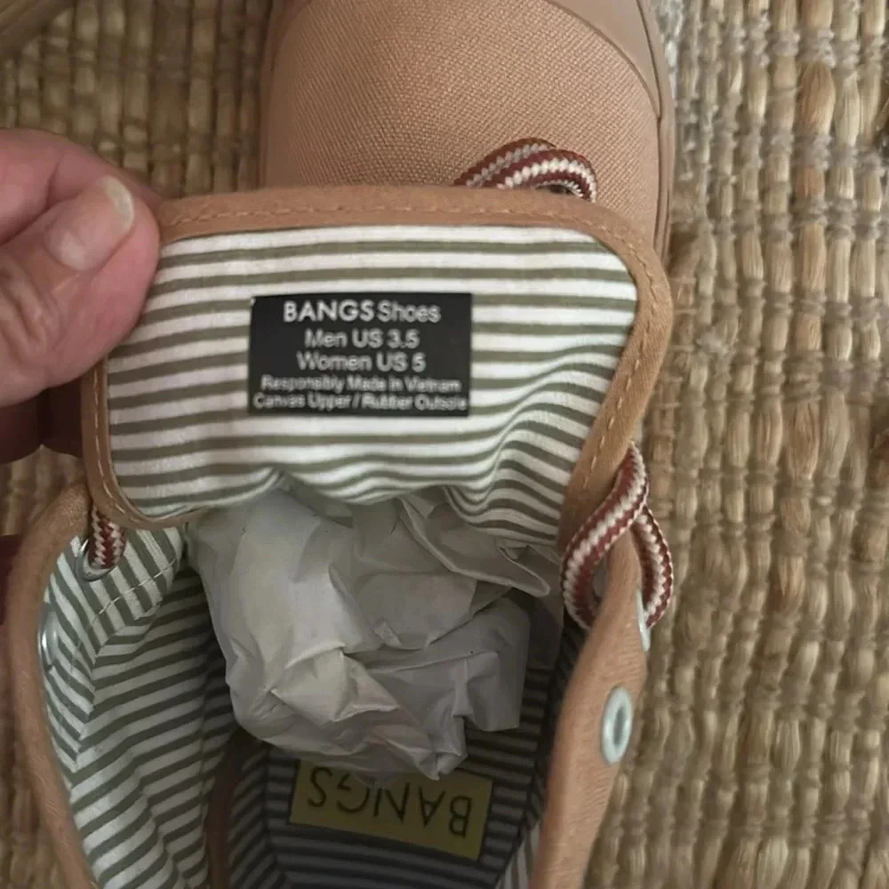 BANGS Shoes men’s 3/5 women 5